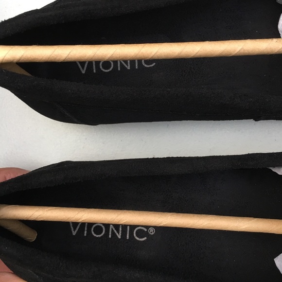 NIB Vionic Montara Suede Loafer Moccasin Flat 9.5M - Picture 8 of 10